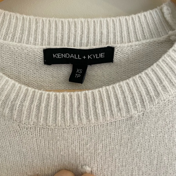 Kendall & Kylie White Crewneck Sweater - Picture 3 of 4